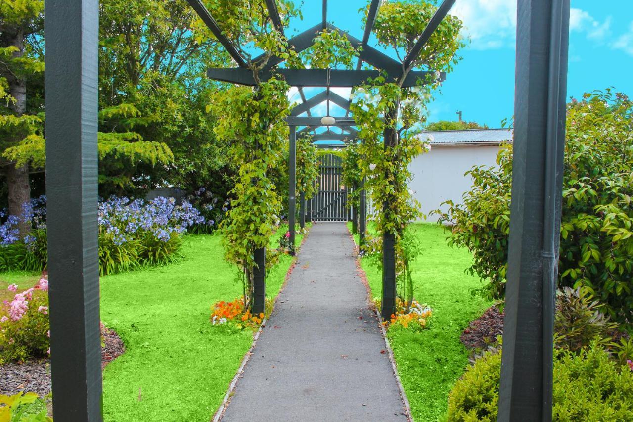 The Pier Lodge Bed And Breakfast Christchurch Buitenkant foto